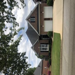 106 Clairewood Court