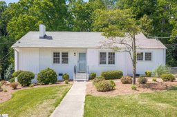 107 Bradley Boulevard