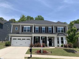 8 Woodland Chase Court