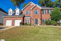 8 Hickory Hollow Court