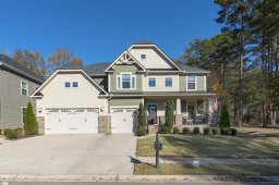 4 Woodland Chase Court