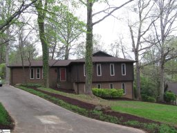 118 E Woodburn Drive