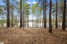 181 Lake Breeze Trail