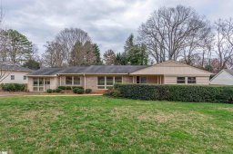 112 Lake Forest Drive