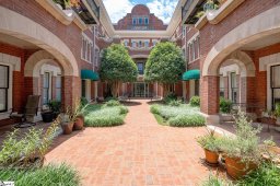 400 E Washington Street