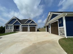 201 Eagles Crest Drive