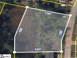 132 W Pine Lake Circle