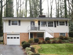 120 Brookside Circle