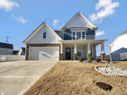 405 Raleighwood Lane