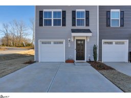 201 Maple Forge Trail