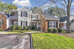 40 Wood Pointe Drive