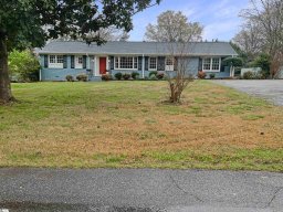 404 Springwood Drive