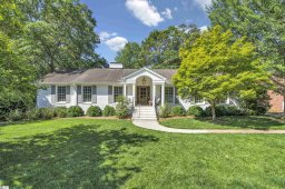 412 E Seven Oaks Drive