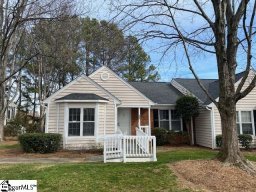 40 Wood Pointe Drive