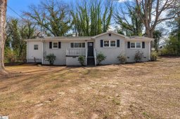 407 E Dorchester Boulevard