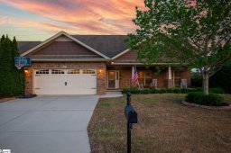 200 REEDY SPRINGS Lane