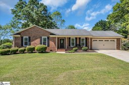 605 Hedgewood Terrace