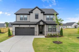 306 Red Oak Court
