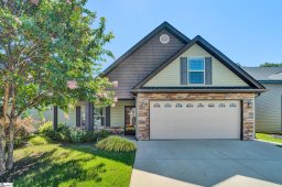1105 Merlot Court