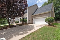 102 Waters Reach Lane