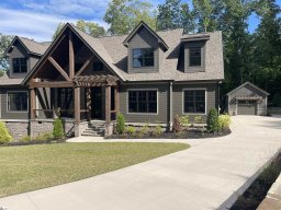 123 Garden Gate Trail