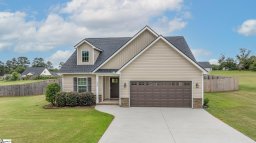 1032 Stoneham Circle