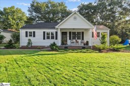 125 Vanderbilt Circle