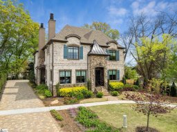 29 Augusta Walk Avenue