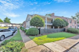 925 Cleveland Street