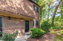 812 Reid School Road