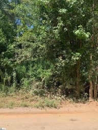 407 Lake Circle Drive