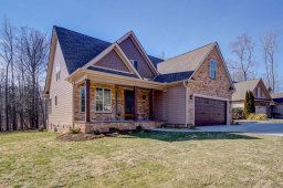 3052 English Cottage Way