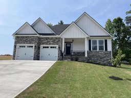 135 Eagles Crest Drive