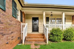 20 Green Acres Drive