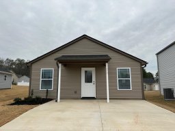 512 Molly Parker Way