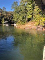 318 E Lakeshore Drive