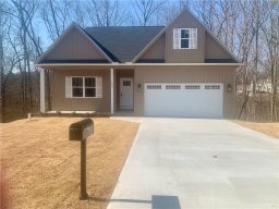 174 Grand Oak Circle