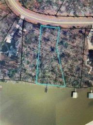 113 W Waters Edge Lane