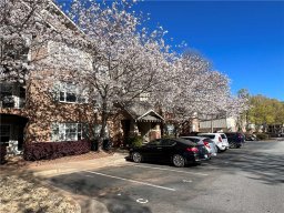 833 Old Greenville Highway