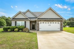 1019 Stoneham Circle