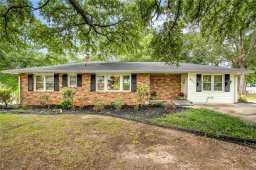 621 W Fredericks Street