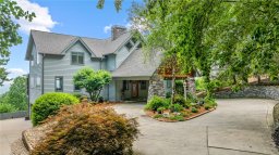 48 Moccasin Flower Trail