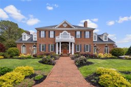 103 Country Walk Circle