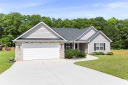 1007 Stoneham Circle