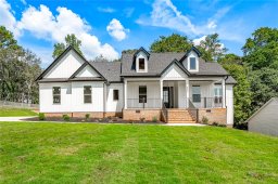 3005 Beechwood Parkway