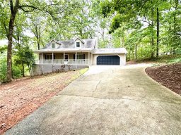 922 N Crestview Drive