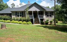 364 E Lakeshore Drive