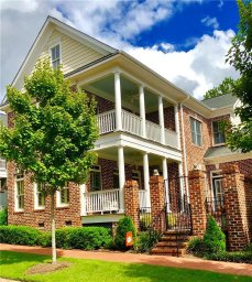 313 Village Walk Lane