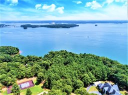 118 Keowee Club Road