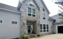 125 Lake Breeze Lane